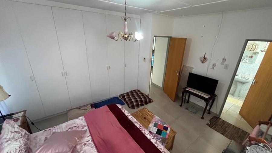 2 Bedroom Property for Sale in Wavecrest Eastern Cape
